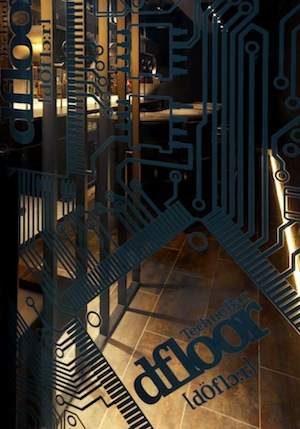 国内唯一のテクノBAR「Techno Bar dfloor」