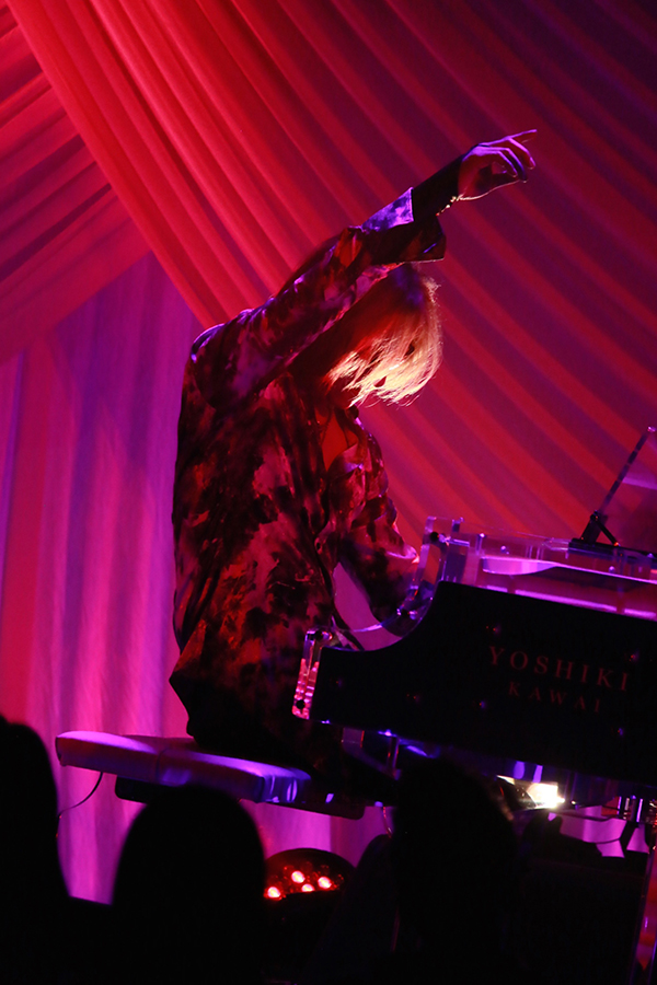 YOSHIKIディナーショー3