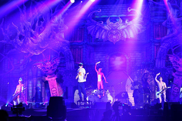 「HALLOWEEN PARTY 2016」ゴールデンボンバー
