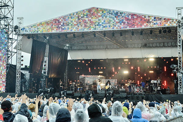 ap bank fes AZ 7/29 LOVE PSYCHEDELICO