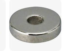 ドーナツ型のネオジム磁石
