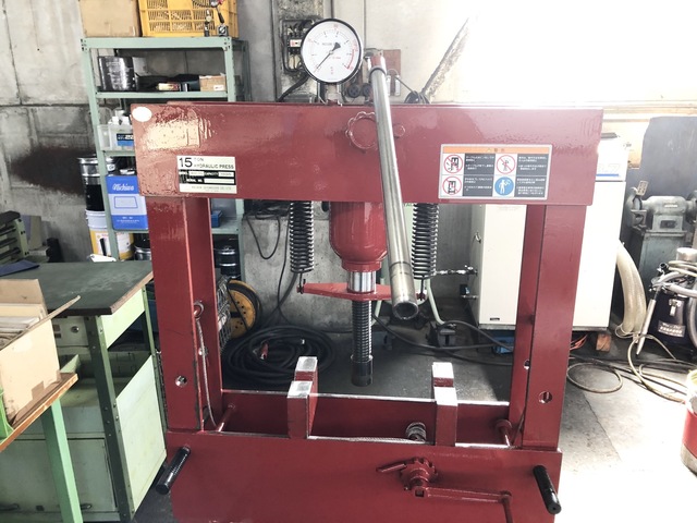 15T油圧プレス マサダ製作所 MHP-15 中古 | ものづくりオークション 15T油圧プレス マサダ製作所 MHP-15 中古 | ものづくりオークション