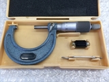 ミツトヨ 外側マイクロメーター M110-50(103-138) A129084 C棟6 B1-1
