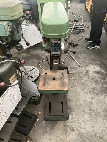 卓上ボール盤 日立 B13m _画像1