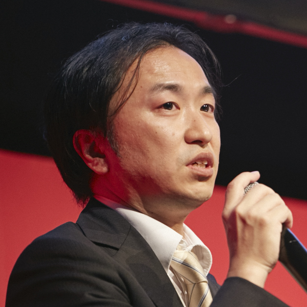 居相 覚史