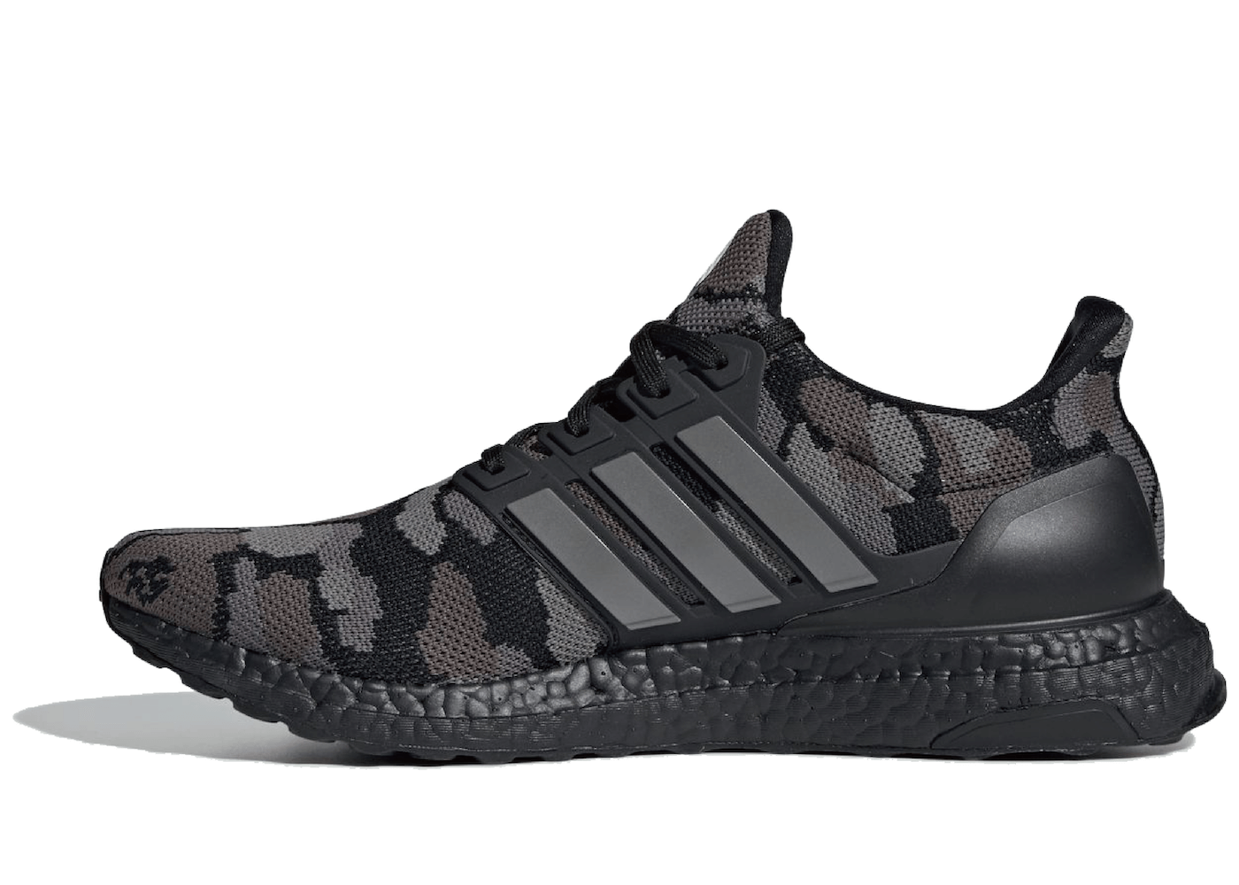 Adidas Ultra Boost 4.0 Bape Camo Blackの写真