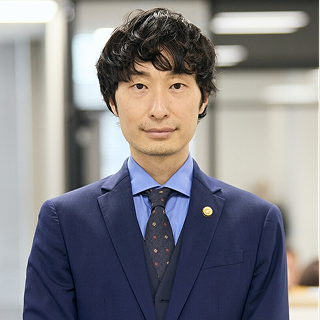 代表弁護士 中川 浩秀
