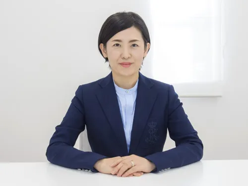 【お電話の問い合わせがスムーズです】弁護士 黒川 綾子_メイン