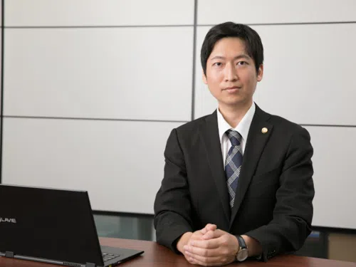 【全国対応|オンライン面談◎】弁護士 富永慎太朗_メイン