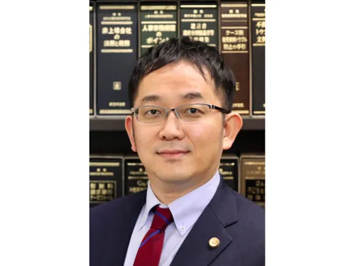 弁護士 權野 裕介(ごんの ゆうすけ)土佐堀通り法律事務所_メイン