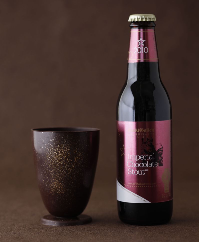 画像：チョコレートビアグラスセット