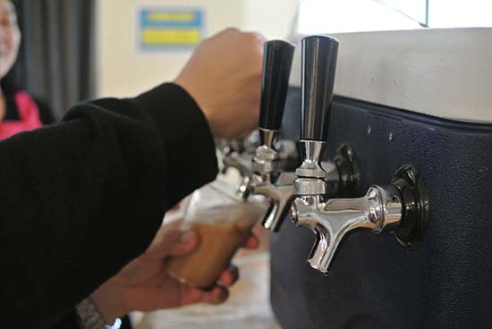 ビールサーバー