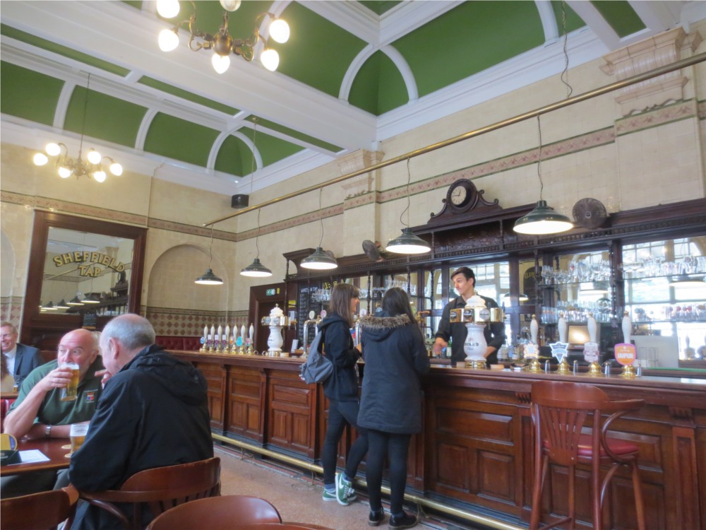 シェフィールド　イギリス　パブ　ビール