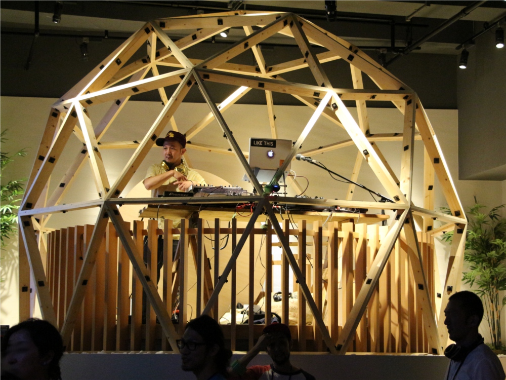 BASE6 ヤフー 東京クラフトビールマニア 無音フェス