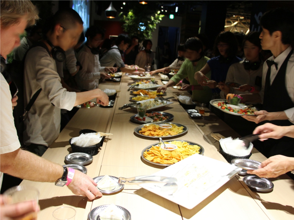 BASE6 ヤフー 東京クラフトビールマニア 無音フェス