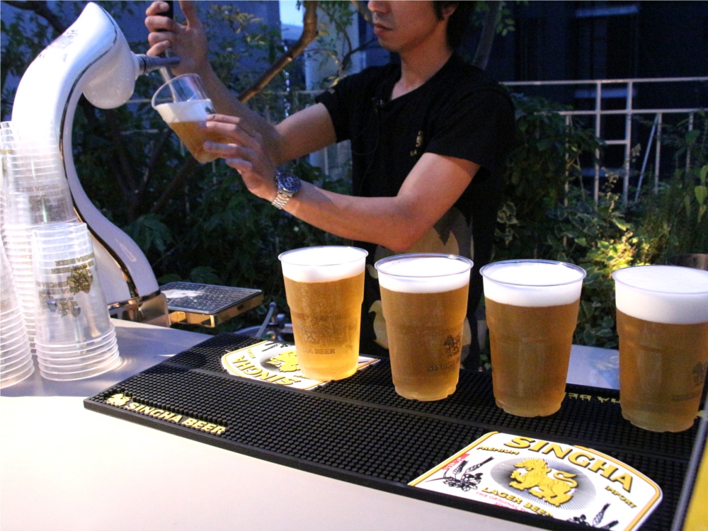 銀座　ザ・ガーデン　シンハービール　夏期限定　ビアガーデン