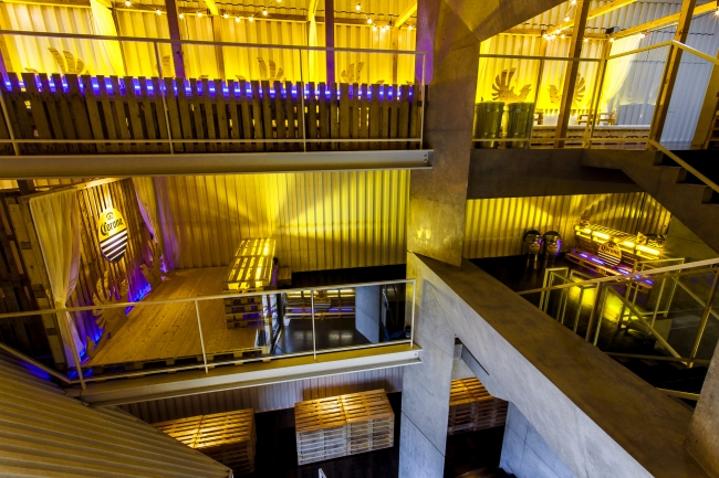 コロナ・エキストラ　 CORONA SUNSETS BAR HARAJUKU　東京　原宿　キャットストリート