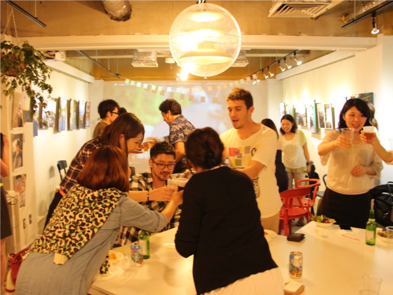 ビール女子　2周年記念　パーティー　サカキラボ