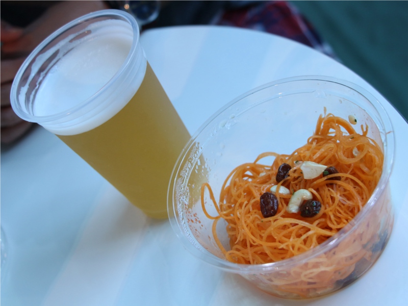 けやきひろば 秋のビールまつり