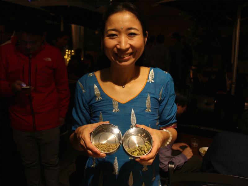 シブヤビール　カフェボヘミア　渋谷　スパイス番長　ハンドヨガ