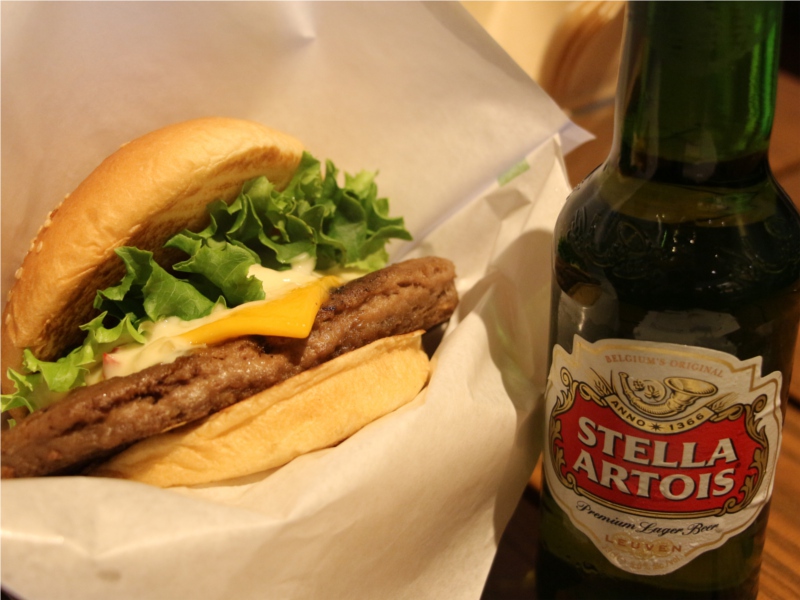 フレッシュネスバーガー　黒毛和牛バーガー　クリスマス　限定