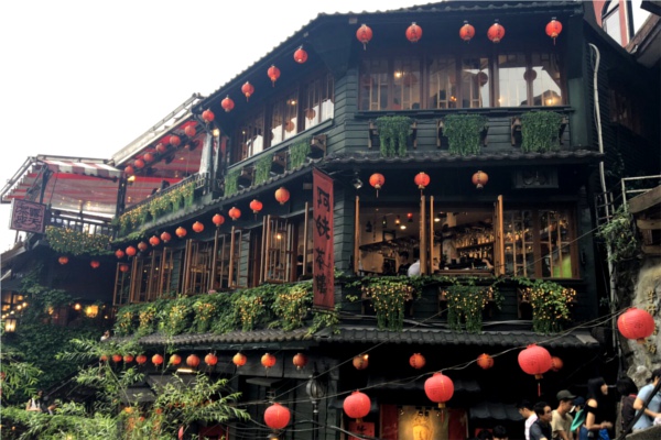 FC8DEE2B-8E6F-45E1-A15B-BB876EAD5A3E2