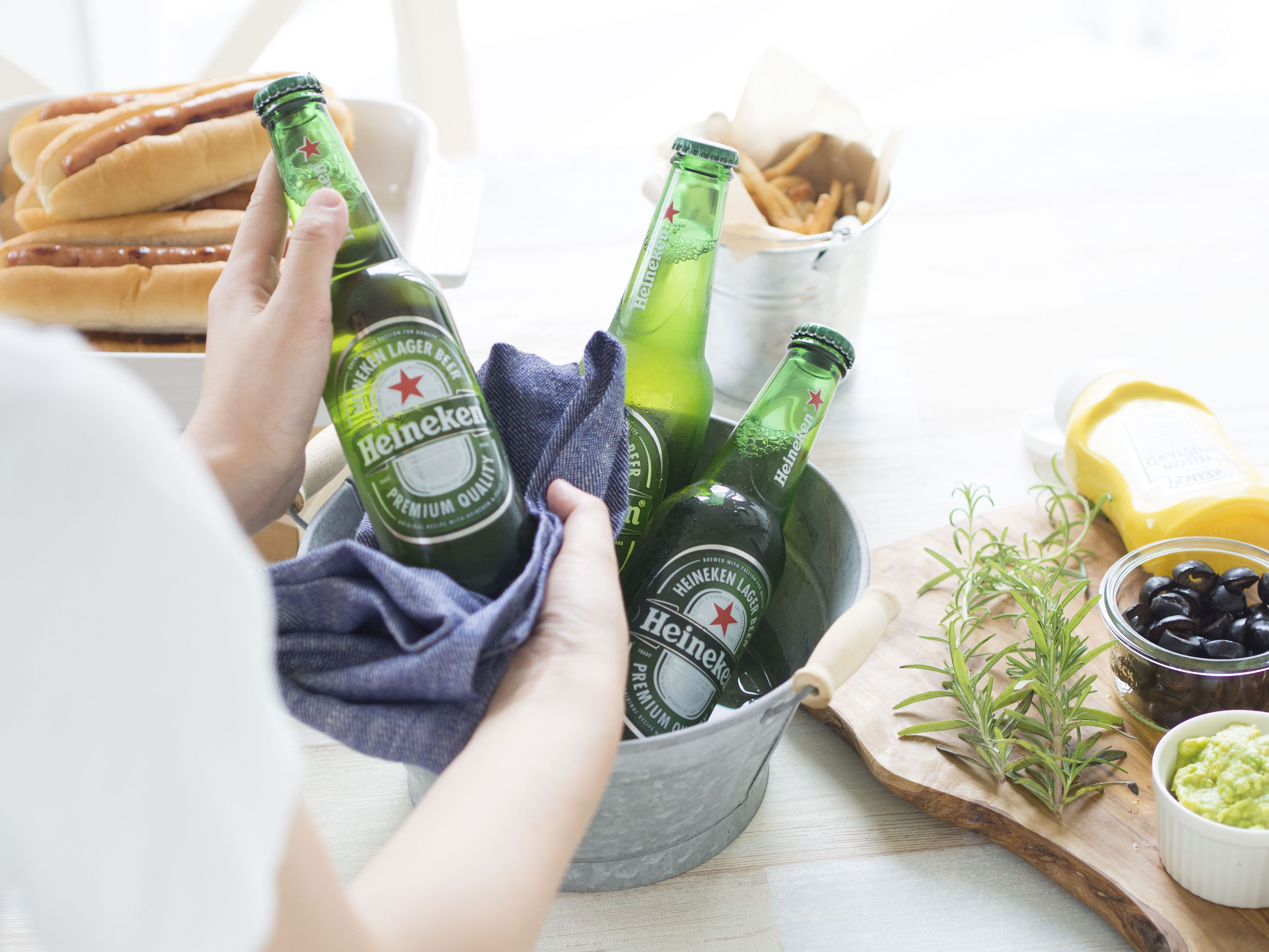 バケツいっぱいの冷えたビール