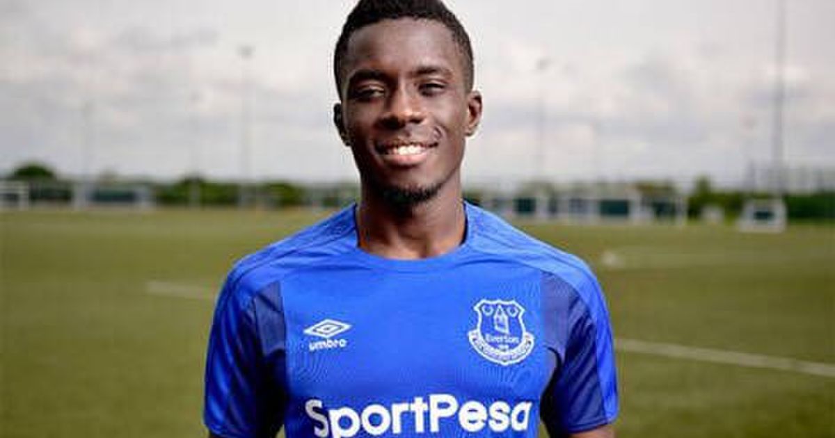 セネガル代表 誰が誰か見分けつかないからマークし辛いので強い って言われてるのメッッッチャ好き Togetter ニュートピ Twitterで話題のニュースをお届け