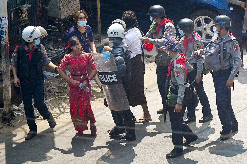 銃撃でデモの女性死亡 治安部隊 各地で強制排除 ミャンマー 時事ドットコム ニュートピ Twitterで話題のニュースをお届け
