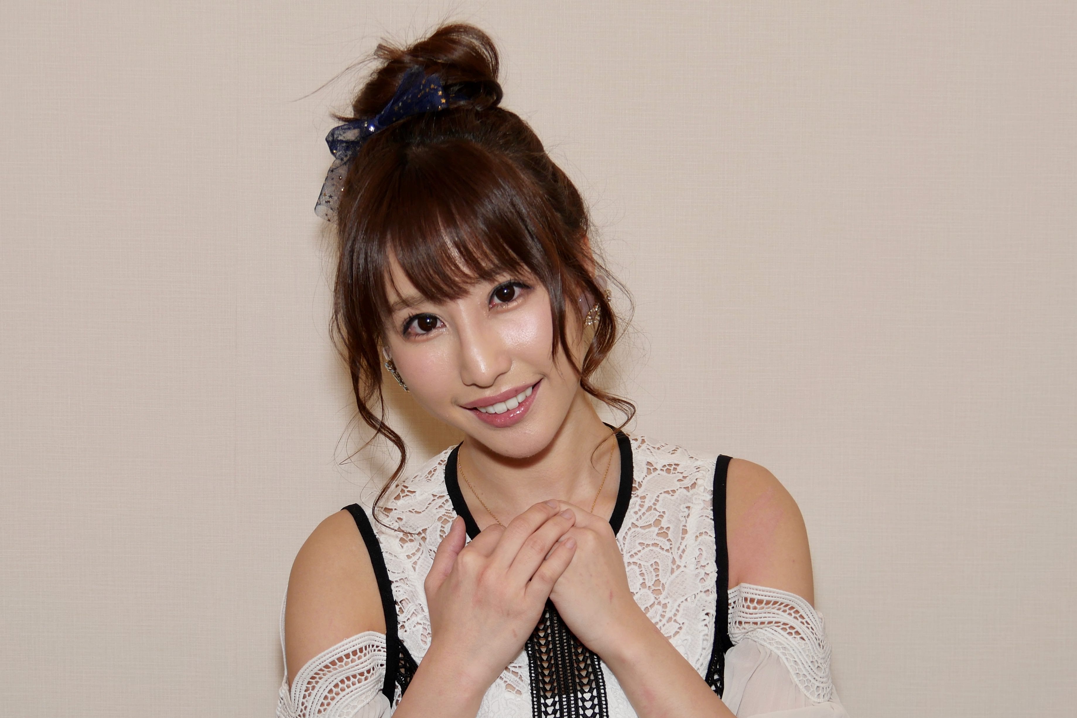 引退発表のセクシー女優 あやみ旬果 浅草ロック座で最初で最後のストリップ舞台に立つ ニュースサイトしらべぇ ニュートピ Twitterで話題のニュースをお届け