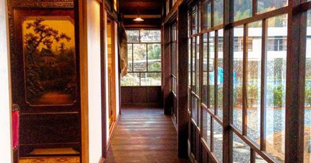 古きよき日本の家屋や旅館にある 回り廊下 風情あるし景色楽しめるしすごくいいよね いろんな回り廊下集めてみた Togetter ニュートピ Twitterで話題のニュースをお届け