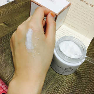 더퓰 식스히알루로닉 모이스쳐 크림 : 삼겹크림 — 5점을 준 리뷰어가 2016년 11월 올린 사용 사진