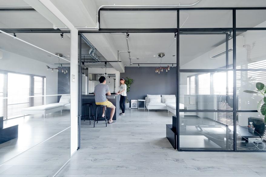 都会のホテルのようなスタイリッシュな空間のリノベーション事例