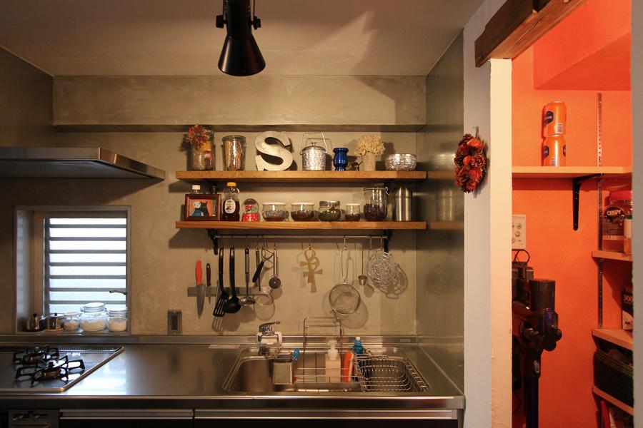 モロッカンテイストのホテルライクなリビングインテリアのリノベーション事例