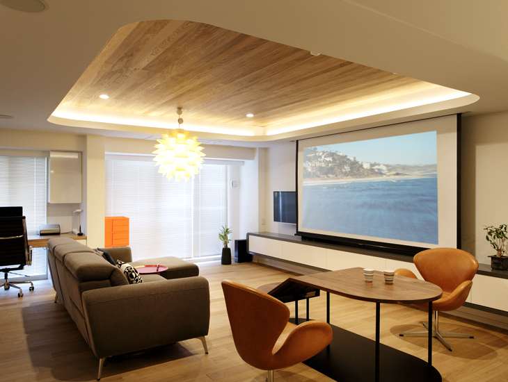 間接照明×ホームシアターでホテルライクなリビングのリノベーション事例
