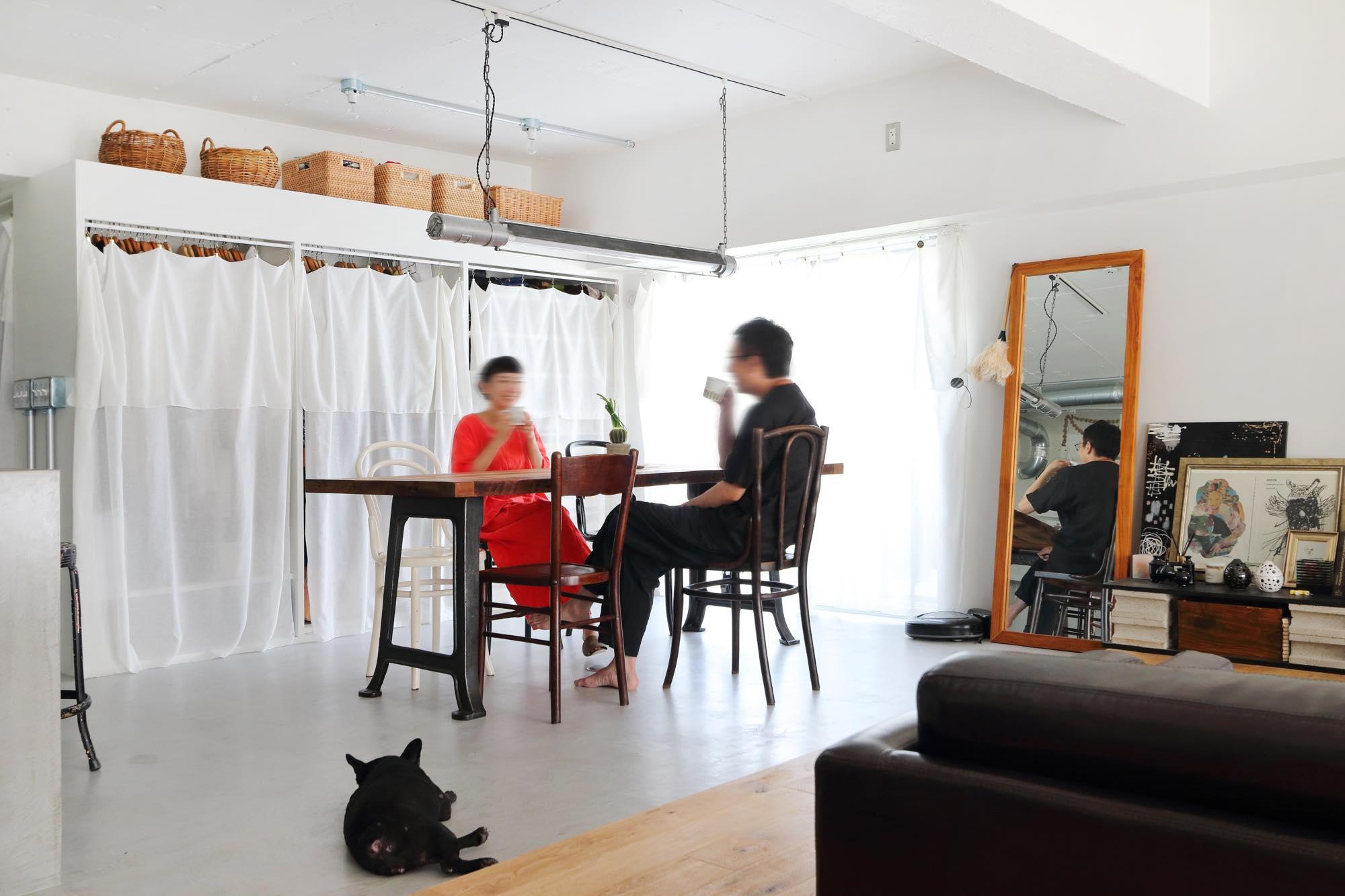 モールテックスで仕上げたシンプルなダイニングキッチンのリノベーション事例