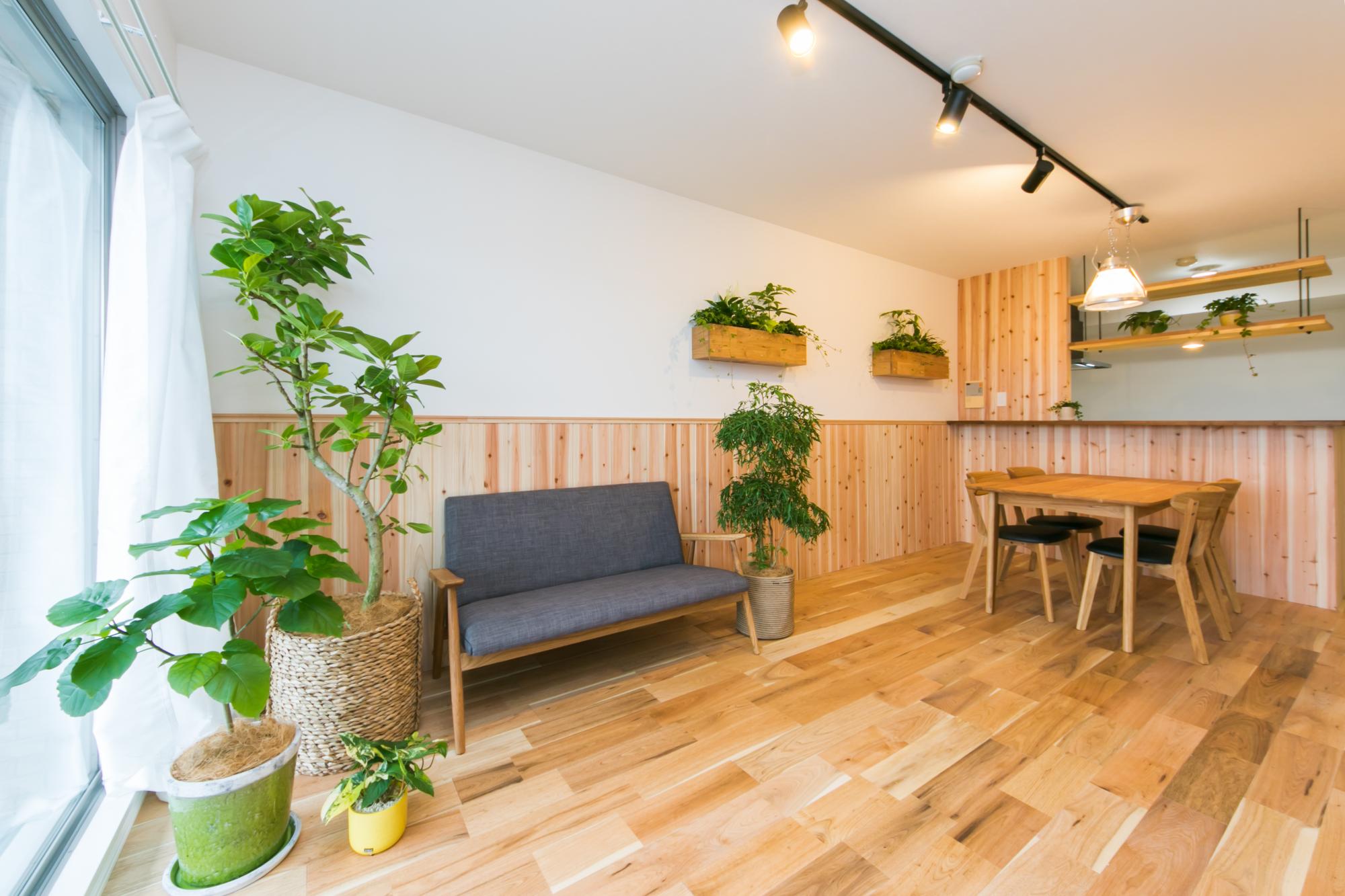 多機能な魅せるグリーンのリノベーション事例