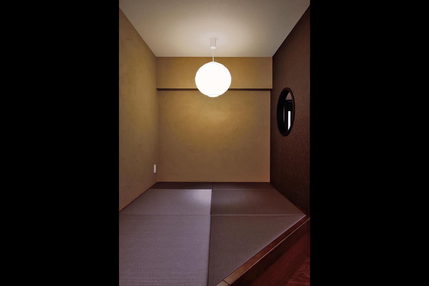 扉を開けるとそこにあるのは高級料亭顔負けの和モダン空間のリノベーション事例