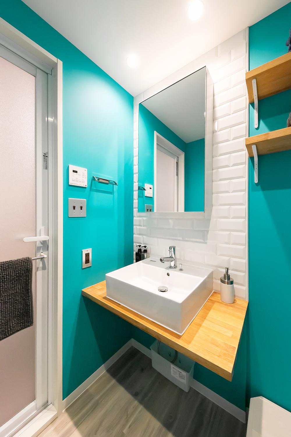 ストーンタイルの壁で空間づくりのリノベーション事例