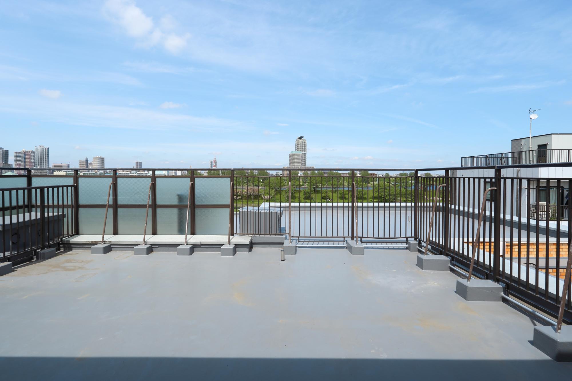 広々ルーフバルコニー付き！アウトドアを毎日楽しめる家のリノベーション事例