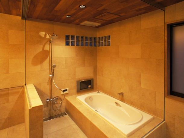 窓の外から楽しむボタニカルライフのリノベーション事例