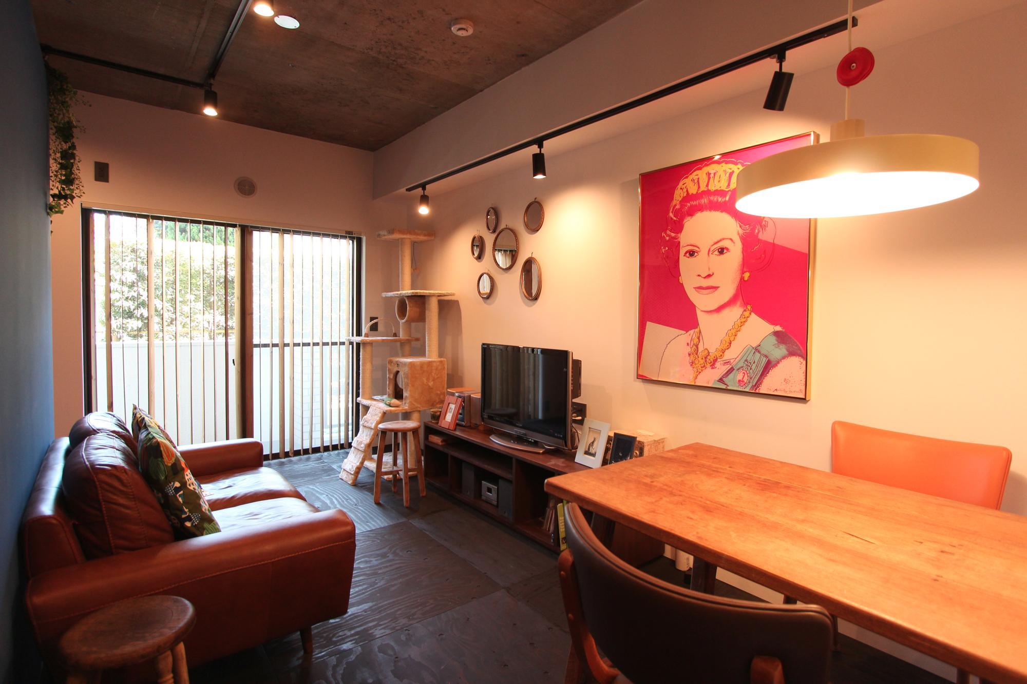 愛猫の大好きなキャットタワーもインテリアのひとつのリノベーション事例