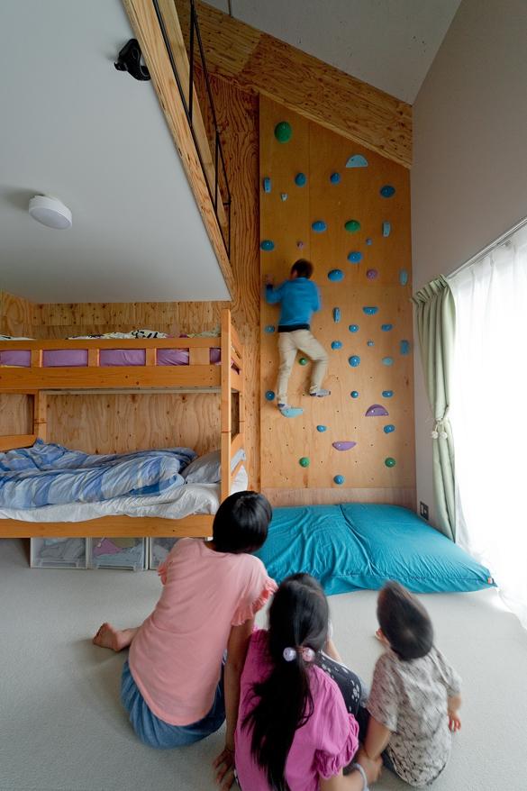 リビングにもちょっとした遊び場空間のリノベーション事例