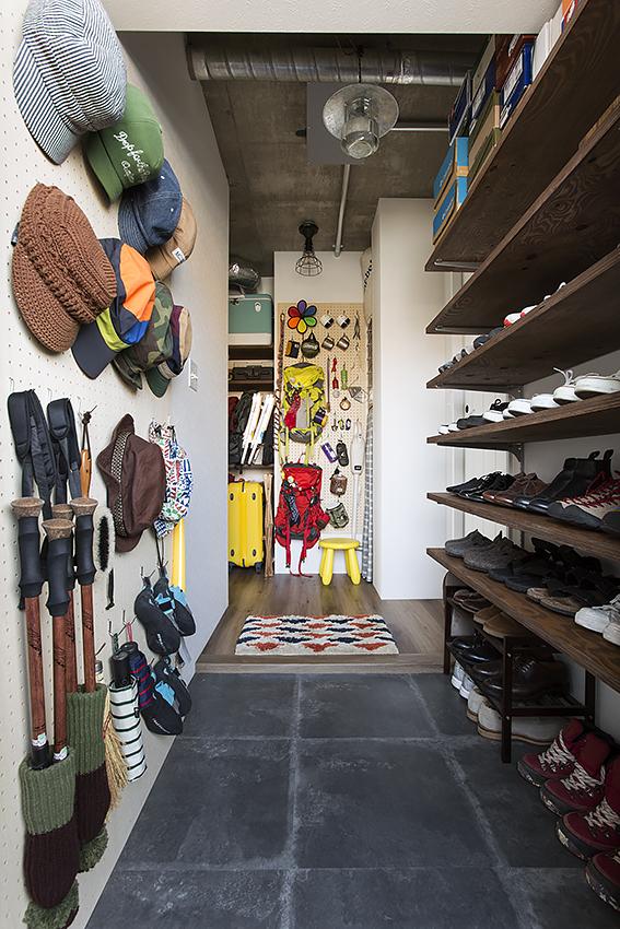 装飾と収納のコラボレーションのリノベーション事例