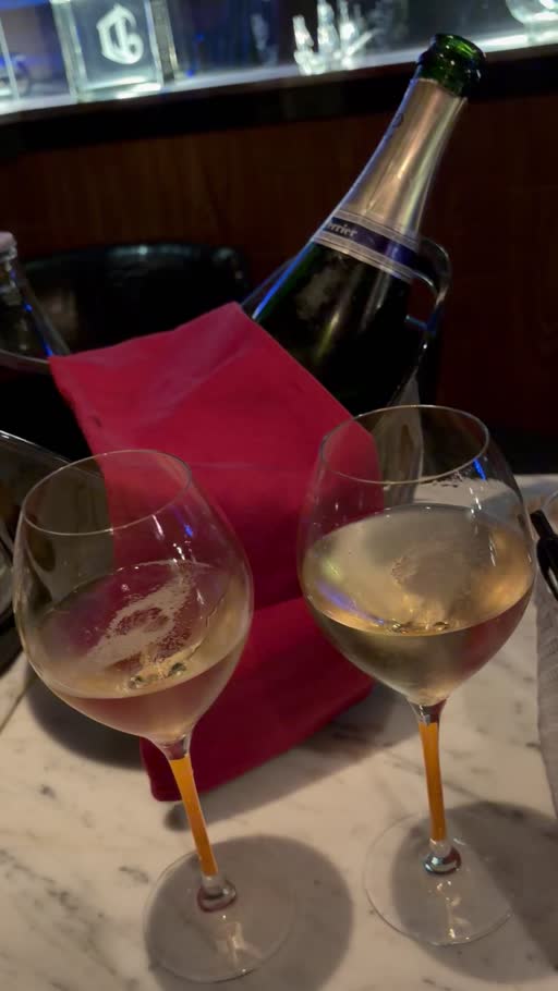 えみり|越谷市 千間台東のキャバクラ|PLATINUM(プラチナム)