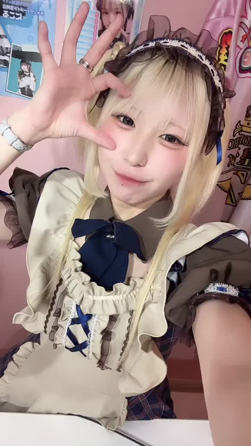 顔は眠そうだし、声はカスカスだけど、