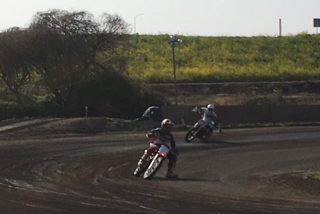 20歳から始めるダートトラック!FEVHOTSオープンプラクティスinオフロードヴィレッジの写真6