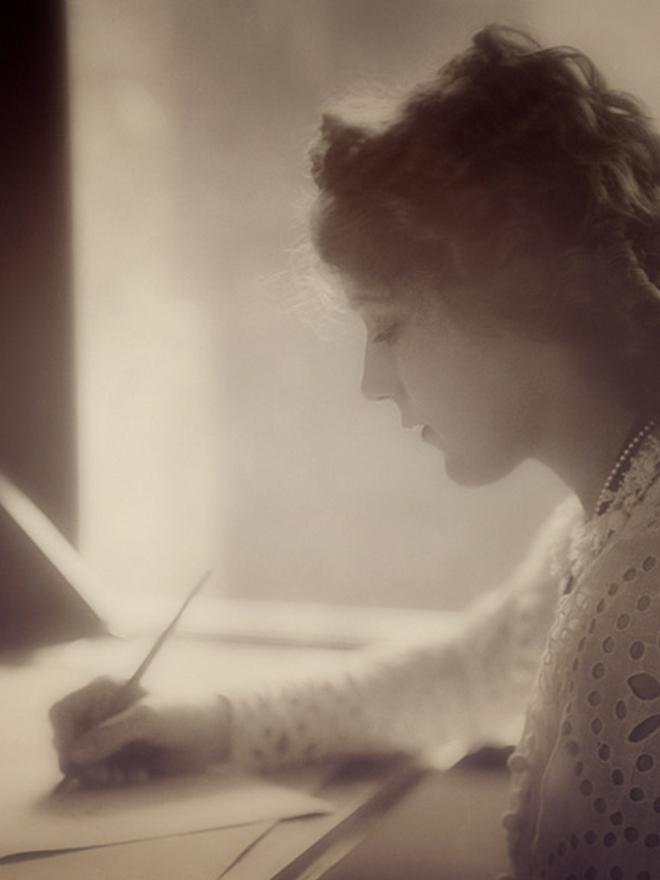 魔法のメガネ 小説投稿サイトのノベルバ