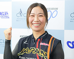 島田優里