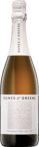 https://s3-ap-northeast-1.amazonaws.com/orchestracms/eosportal/img/bottleshot/dunes-and-greene/dunes-and-greene-chardonnay-pinot-noir-med.png